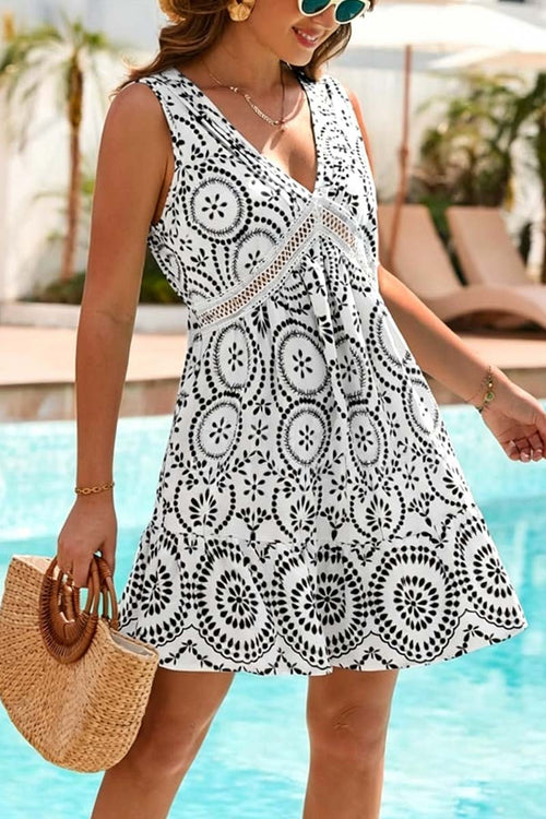 BLACK (2).jpg