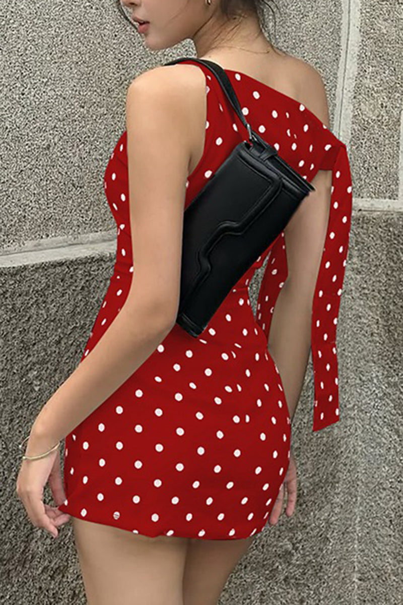RED (2).jpg