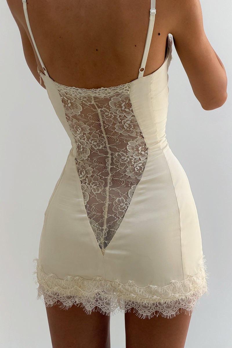 WHITE (3).jpg