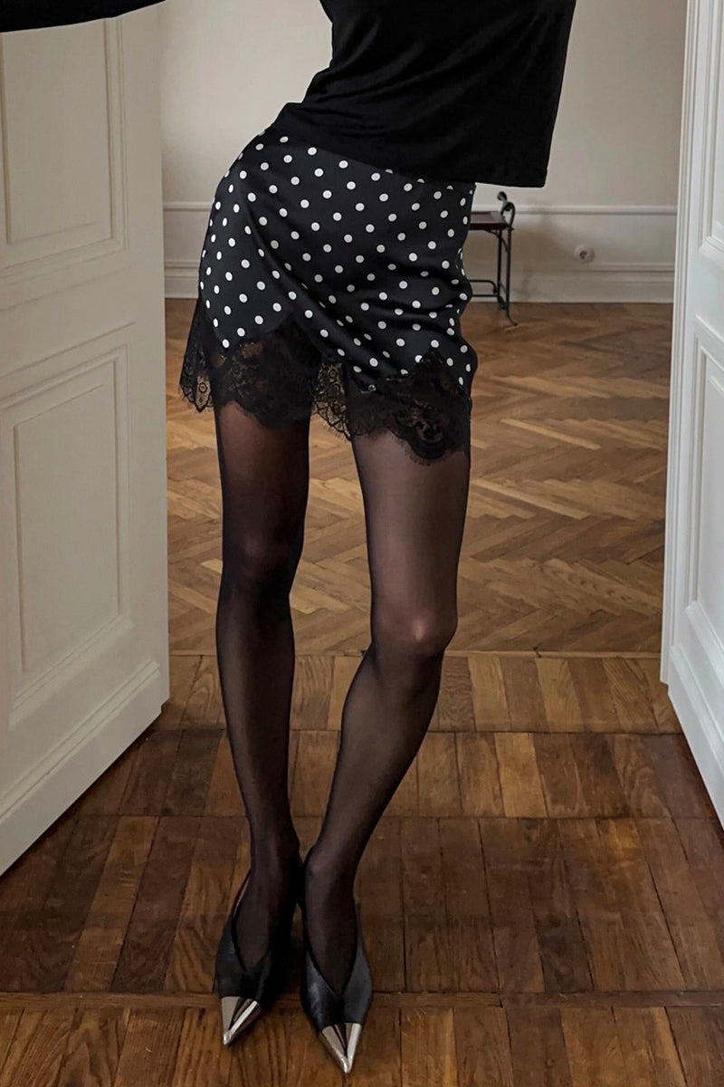 BLACK (1).jpg