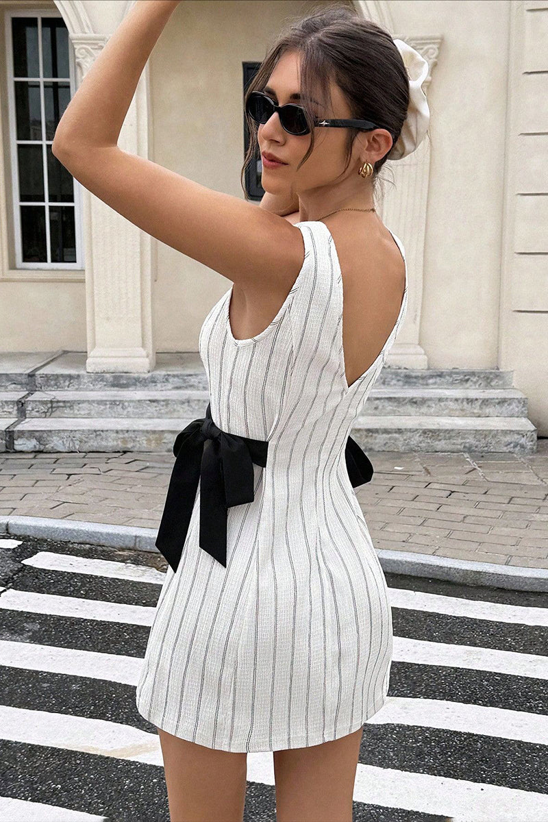 WHITE (2).jpg